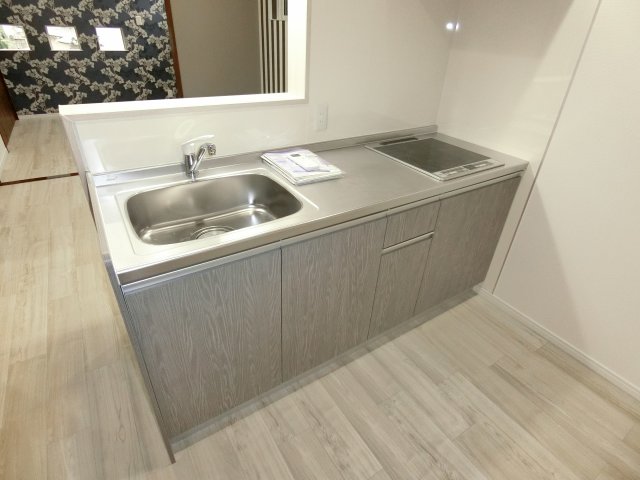キッチン　同仕様写真となります。