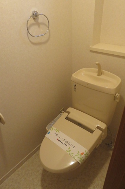 トイレ　※同仕様写真含む