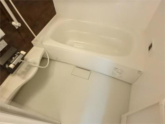 バス・シャワールーム　追い焚き機能付で快適バスタイム