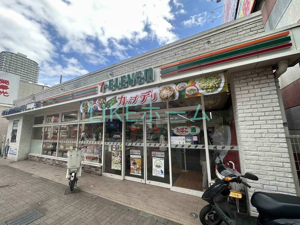 コンビニ　セブンイレブン船橋本町店（コンビニ）まで1070m