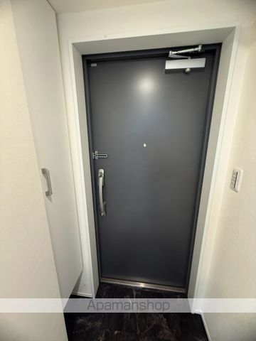 CITY WALK 志村三丁目の玄関写真