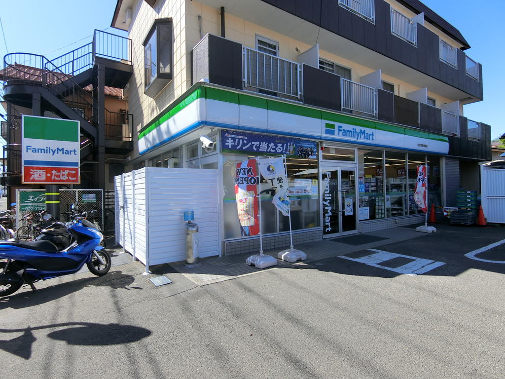 コンビニ　ファミリーマート仙台荒巻神明店（コンビニ）まで69m