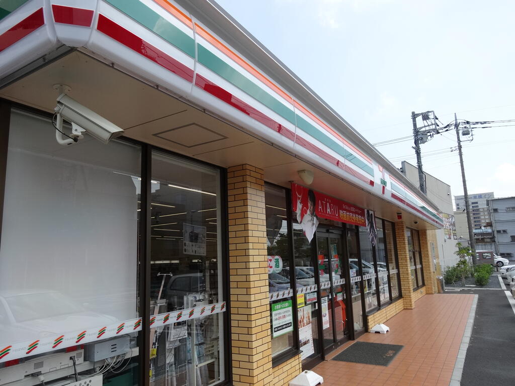 コンビニ　セブンイレブン太田市役所前店（コンビニ）まで191m