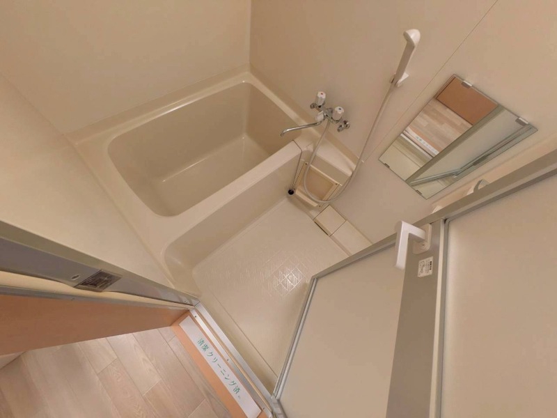 バス・シャワールーム　お風呂です。ゆっくりお風呂につかるのも体に良いですね～