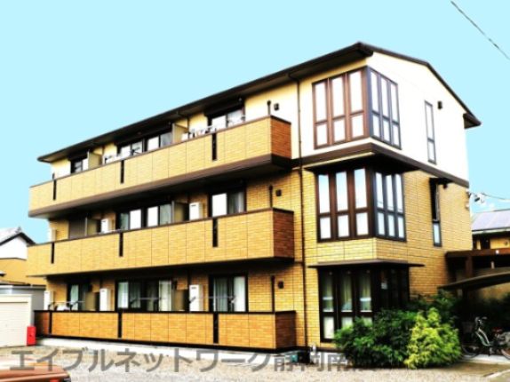 建物外観　外観は落ち着いています