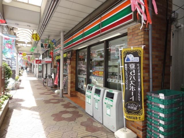 コンビニ　セブンイレブン（コンビニ）まで440m
