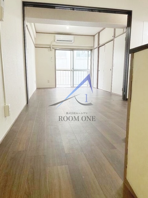 居室・リビング　洋室のお部屋です。