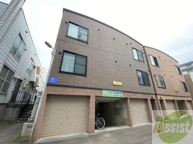 建物外観　札幌市中央区南４条西「ＬＡＣＵＳ」