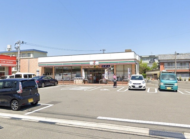 コンビニ　セブンイレブン宮崎堀川町店（コンビニ）まで451m