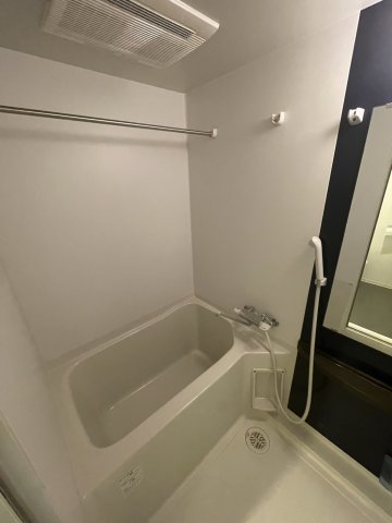 バス・シャワールーム　イメージとして他号室の部屋写真を表示しています