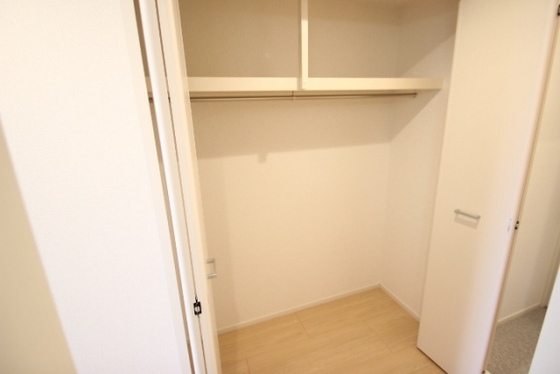 収納　※別部屋の写真です