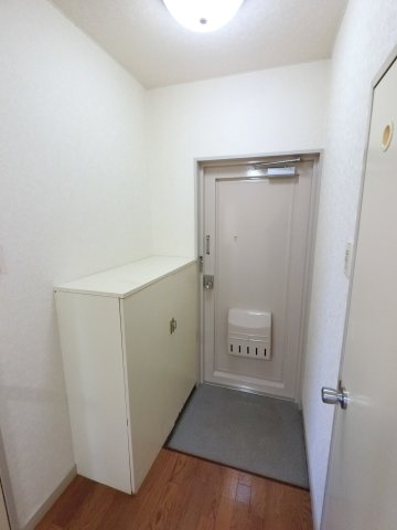 ルミナスコーポ松波の玄関写真