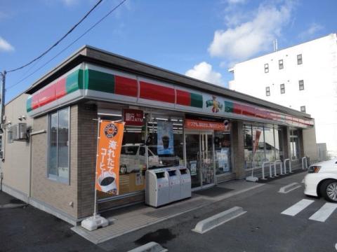 コンビニ　サンクス 横浜東高校前店（コンビニ）まで372m