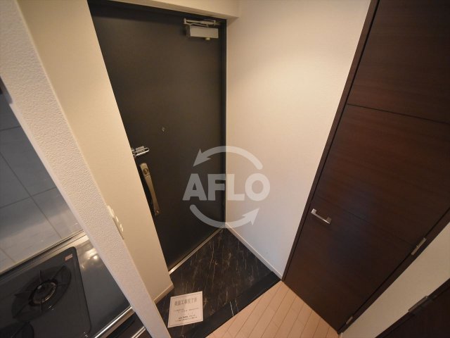 玄関　レオンコンフォート本町東　玄関