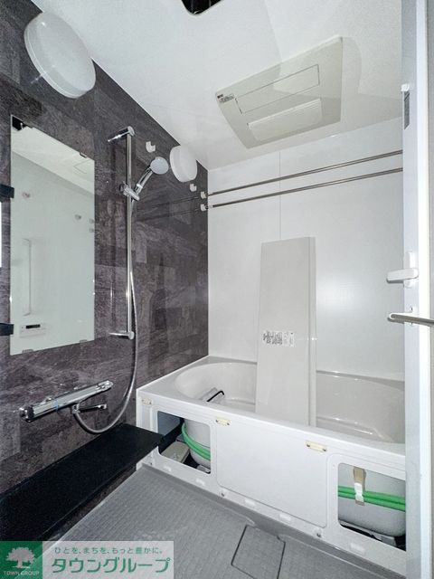 バス・シャワールーム　※写真は同タイプ住戸です。