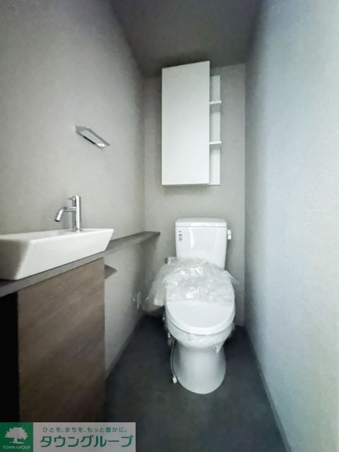 トイレ　※写真は同タイプ住戸です。
