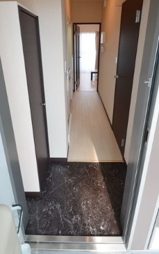 玄関　別部屋参照写真