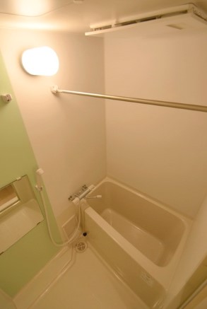 バス・シャワールーム　別部屋参照写真