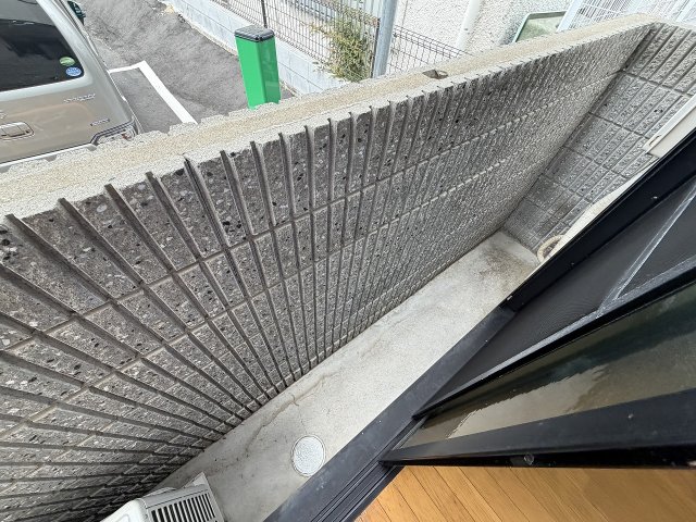バルコニー　開放的で明るい空間を演出してくれるバルコニーです