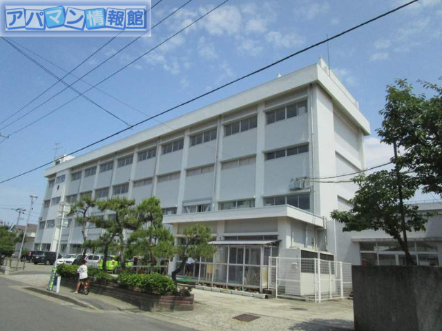 中学校　新潟市立小針中学校（中学校）まで1386m