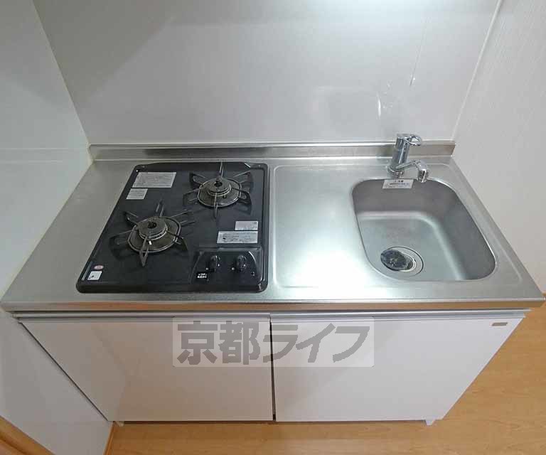 地下鉄烏丸線 五条駅 徒歩4分 4階建 築13年のキッチン写真