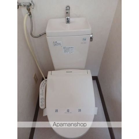 地下鉄東西線 南郷１８丁目駅 徒歩18分 3階建 築24年のトイレ写真