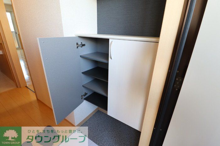 玄関　※別号室参考写真です