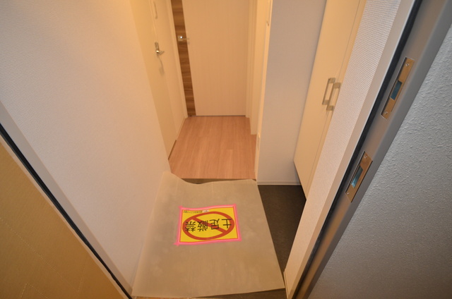 セレニテ神戸元町プリエの玄関写真