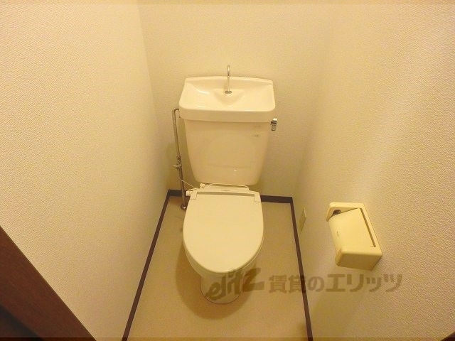 角安ビルのトイレ写真