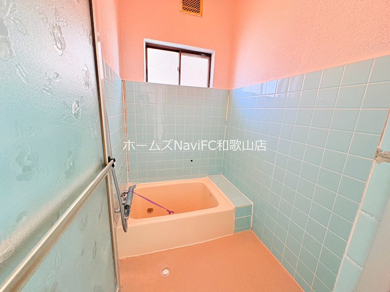岩出市川尻戸建ての風呂写真