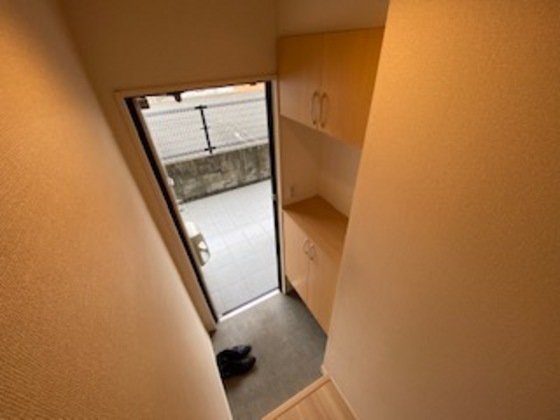 玄関　※別部屋の写真です