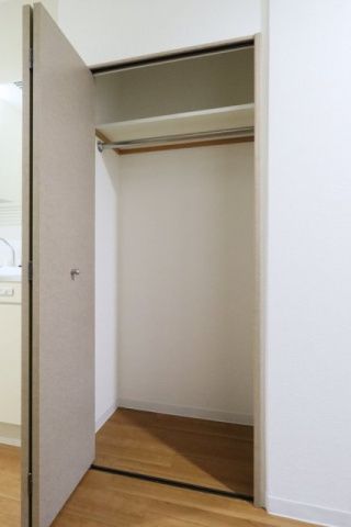 収納　（別タイプ参考写真）プレール東池袋　豊島区東池袋２