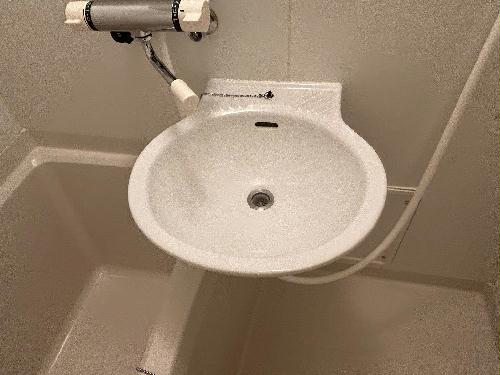 洗面設備　備品や設備仕様は号室等により異なるため現地をご確認ください。