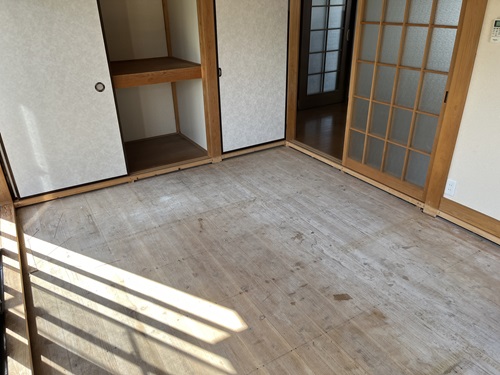 メゾネット大樹の居間写真