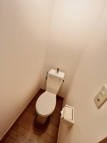 【羽曳野市広瀬のマンションのトイレ】