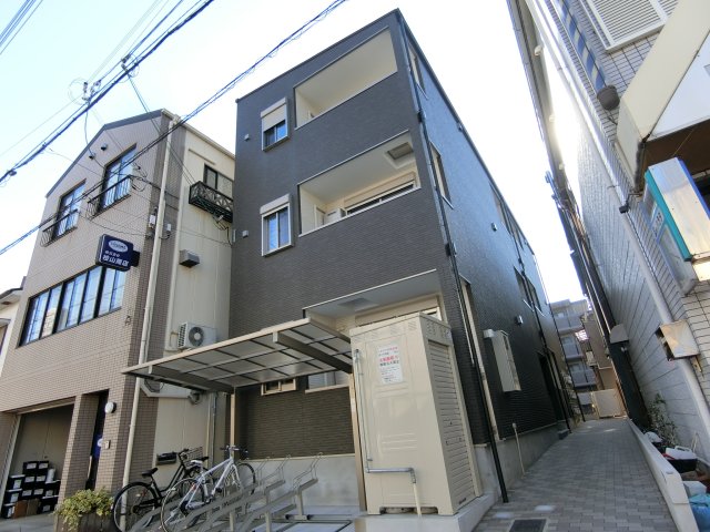 神戸市須磨区東町のアパートの建物外観