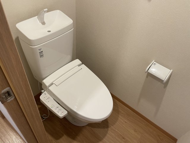 【レジデンス　アルファベットのトイレ】