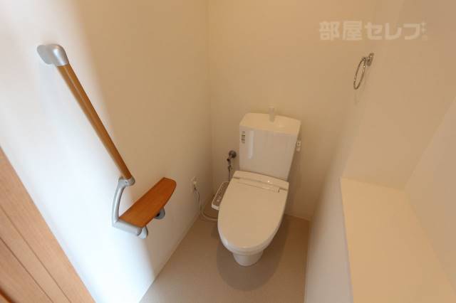 【高畑T-2マンションのトイレ】