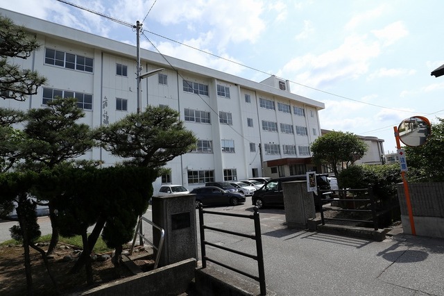 中学校　堀川中学校（中学校）まで650m