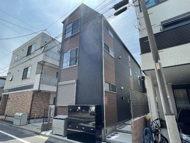 ザ　ルームス羽田の建物外観