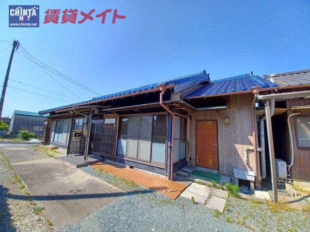 栗真町屋貸家の建物外観