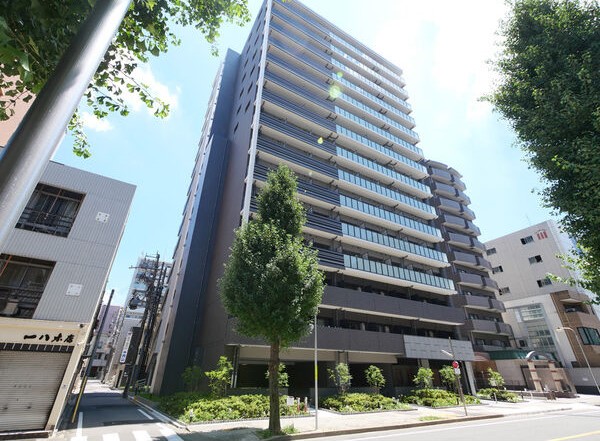 【名古屋市中区橘のマンションの建物外観】