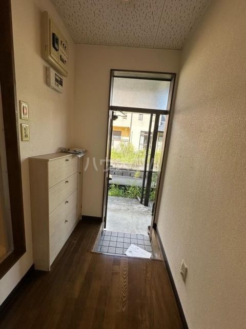 【イマージュAの玄関】