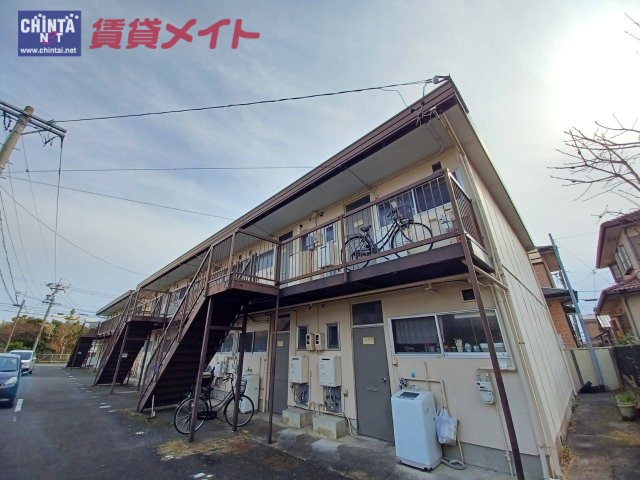 西の川南荘の建物外観