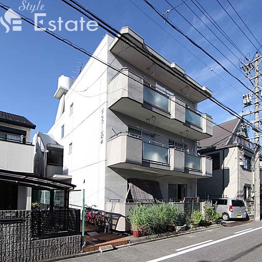 名古屋市北区水切町のマンションの建物外観