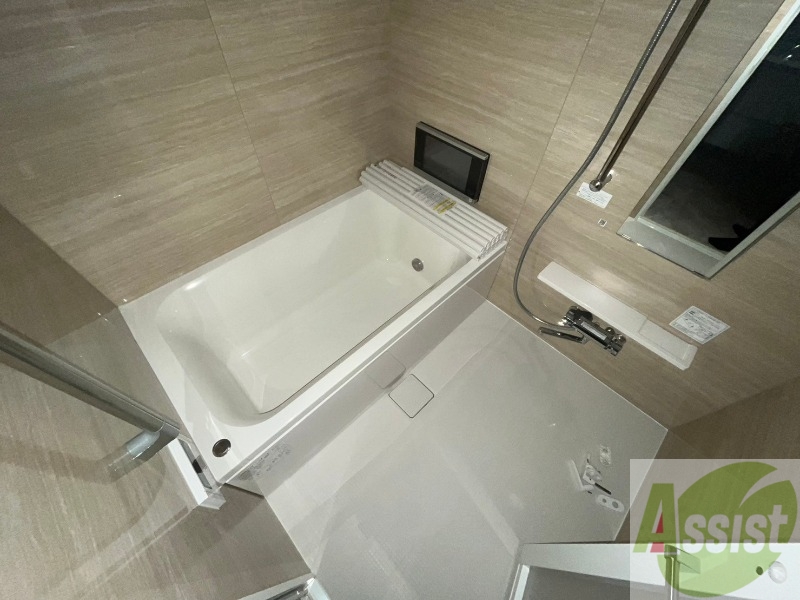 バス・シャワールーム　お風呂になります。一日の疲れを癒してくださいね。