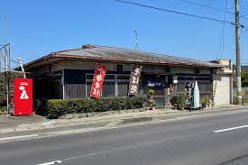 【三豊市山本町財田西のアパートの飲食店】