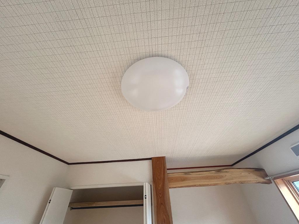 その他設備　居室照明付き