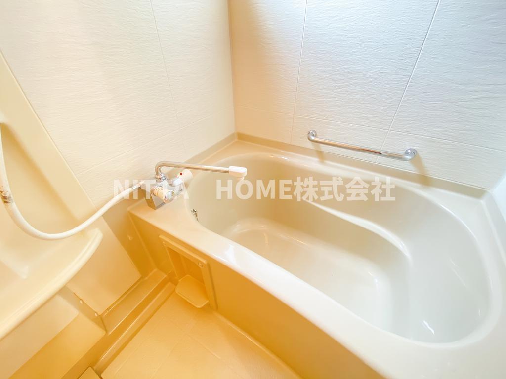 バス・シャワールーム　清潔感のあるバスルームです◎