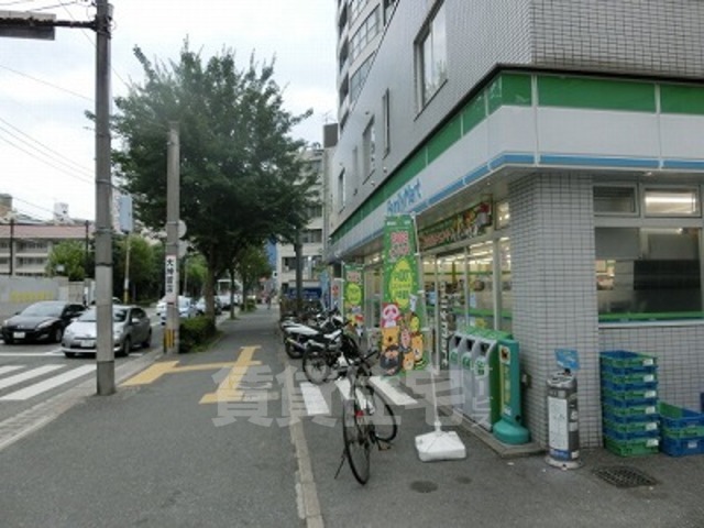 コンビニ　ファミリーマート　城南別府1丁目（コンビニ）まで289m